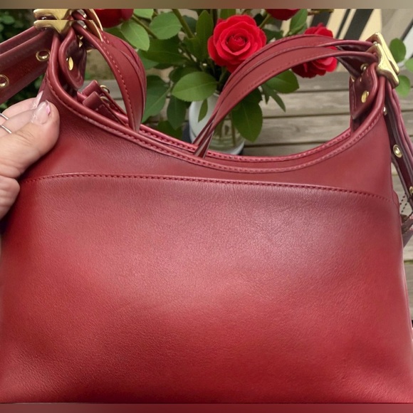 Vintage (2004) Coach Red Leather Legacy Hobo Crossbody Bag Purse No. G040-9136 - Picture 2 of 16